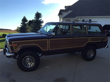 1988 Jeep Grand Wagoneer 4dr   - Photo 7 - Fort Wayne, IN 46804