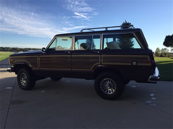 1988 Jeep Grand Wagoneer 4dr   - Photo 6 - Fort Wayne, IN 46804