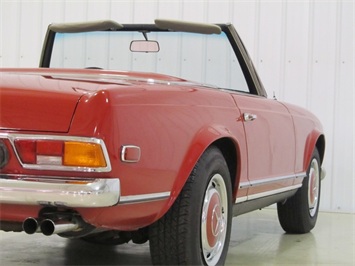 1968 Mercedes-Benz 280SL   - Photo 14 - Fort Wayne, IN 46804