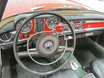 1968 Mercedes-Benz 280SL   - Photo 20 - Fort Wayne, IN 46804