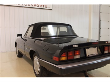 1987 Alfa Romeo Spider Graduate   - Photo 11 - Fort Wayne, IN 46804