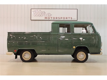 1970 Volkswagen Bus/Vanagon Double Cab Transporter   - Photo 2 - Fort Wayne, IN 46804