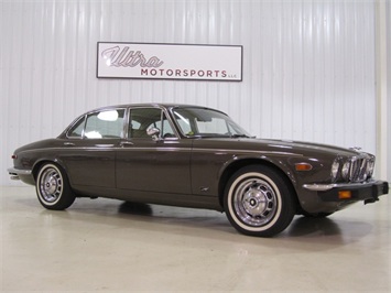 1976 Jaguar XJ 12L   - Photo 7 - Fort Wayne, IN 46804