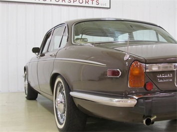 1976 Jaguar XJ 12L   - Photo 9 - Fort Wayne, IN 46804