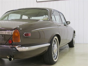 1976 Jaguar XJ 12L   - Photo 10 - Fort Wayne, IN 46804