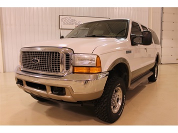 2001 Ford Excursion XLT   - Photo 3 - Fort Wayne, IN 46804