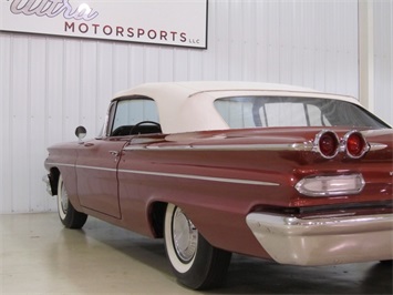 1960 Pontiac Catalina Convertible   - Photo 18 - Fort Wayne, IN 46804