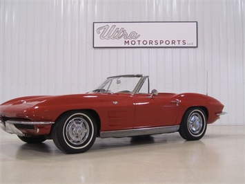 1963 Chevrolet Corvette Sting Ray Roadster   - Photo 4 - Fort Wayne, IN 46804