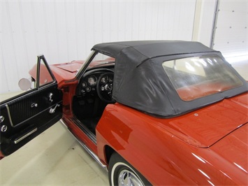 1963 Chevrolet Corvette Sting Ray Roadster   - Photo 29 - Fort Wayne, IN 46804