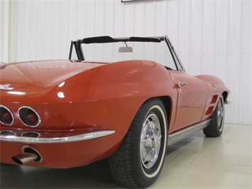 1963 Chevrolet Corvette Sting Ray Roadster   - Photo 16 - Fort Wayne, IN 46804