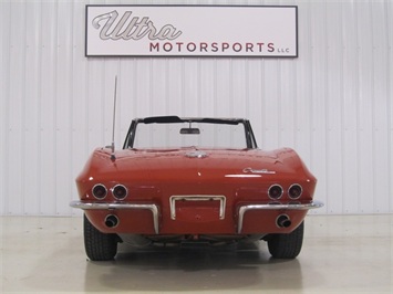 1963 Chevrolet Corvette Sting Ray Roadster   - Photo 14 - Fort Wayne, IN 46804