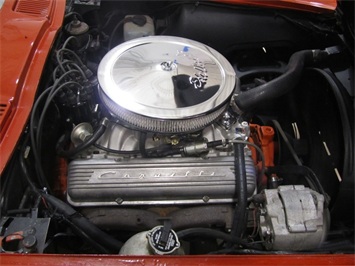 1963 Chevrolet Corvette Sting Ray Roadster   - Photo 12 - Fort Wayne, IN 46804