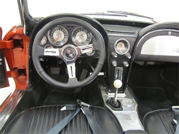 1963 Chevrolet Corvette Sting Ray Roadster   - Photo 24 - Fort Wayne, IN 46804