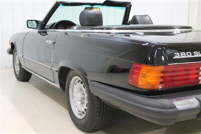 1982 Mercedes-Benz 380-Class 380 SL   - Photo 12 - Fort Wayne, IN 46804