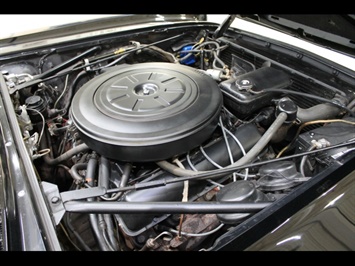 1961 Lincoln Continental Convertible   - Photo 8 - Fort Wayne, IN 46804