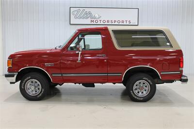 1989 Ford Bronco XLT   - Photo 1 - Fort Wayne, IN 46804