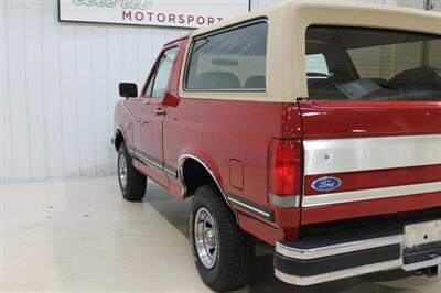 1989 Ford Bronco XLT   - Photo 11 - Fort Wayne, IN 46804