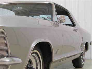 1964 Buick Riviera   - Photo 15 - Fort Wayne, IN 46804