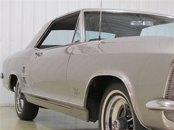 1964 Buick Riviera   - Photo 14 - Fort Wayne, IN 46804