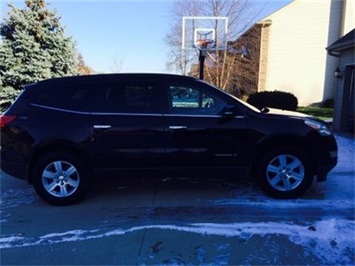 2009 Chevrolet Traverse LT   - Photo 4 - Fort Wayne, IN 46804