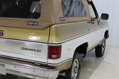 1975 Chev K5 Blazer   - Photo 13 - Fort Wayne, IN 46804