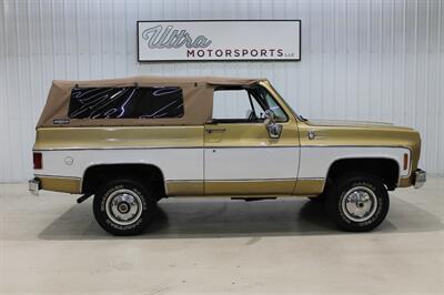 1975 Chev K5 Blazer   - Photo 2 - Fort Wayne, IN 46804