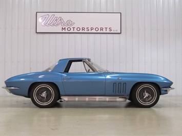 1965 Chevrolet Corvette   - Photo 3 - Fort Wayne, IN 46804