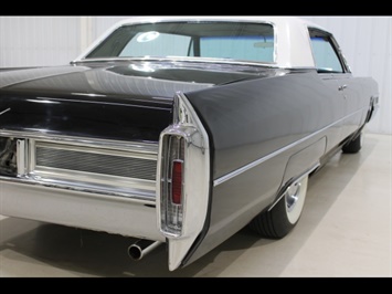 1965 Cadillac DeVille   - Photo 14 - Fort Wayne, IN 46804