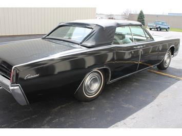 1966 Lincoln Continental Convertible   - Photo 5 - Fort Wayne, IN 46804