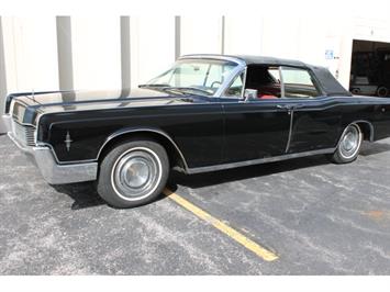 1966 Lincoln Continental Convertible   - Photo 1 - Fort Wayne, IN 46804