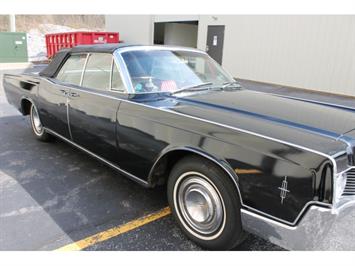 1966 Lincoln Continental Convertible   - Photo 6 - Fort Wayne, IN 46804