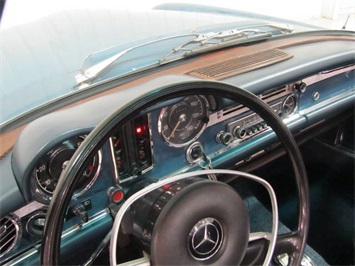 1969 Mercedes-Benz 280   - Photo 15 - Fort Wayne, IN 46804