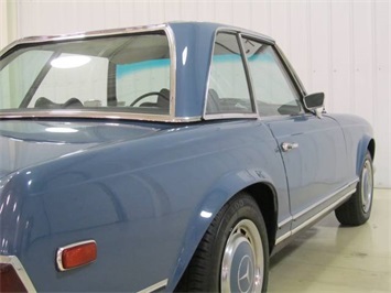 1969 Mercedes-Benz 280   - Photo 13 - Fort Wayne, IN 46804