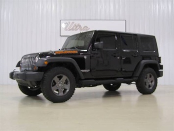 2010 Jeep Wrangler Unlimited Mountain Edition   - Photo 2 - Fort Wayne, IN 46804