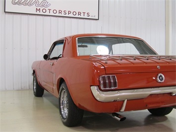 1965 Ford Mustang   - Photo 14 - Fort Wayne, IN 46804