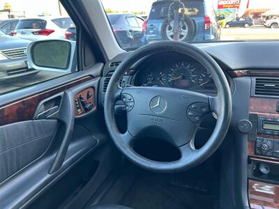 2002 Mercedes-Benz E 320   - Photo 22 - Los Angeles, CA 91306