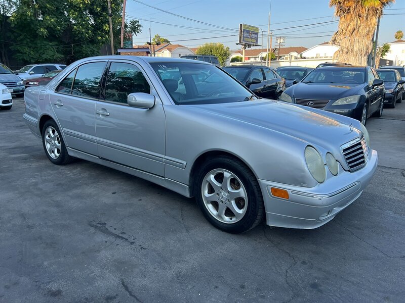 2002 Mercedes-Benz E 320  