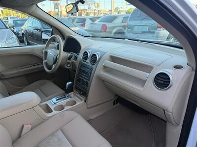 2006 Ford Freestyle SE   - Photo 39 - Los Angeles, CA 91306