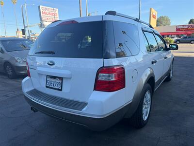 2006 Ford Freestyle SE   - Photo 8 - Los Angeles, CA 91306