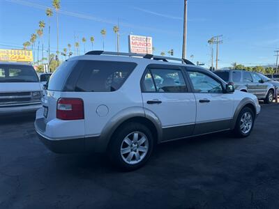 2006 Ford Freestyle SE   - Photo 6 - Los Angeles, CA 91306