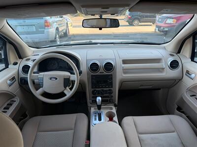 2006 Ford Freestyle SE   - Photo 22 - Los Angeles, CA 91306