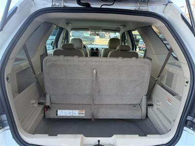 2006 Ford Freestyle SE   - Photo 20 - Los Angeles, CA 91306