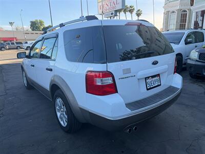 2006 Ford Freestyle SE   - Photo 9 - Los Angeles, CA 91306