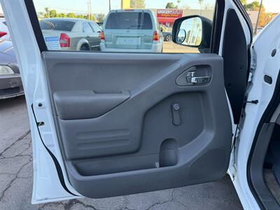 2015 Nissan Frontier S   - Photo 15 - Los Angeles, CA 91306