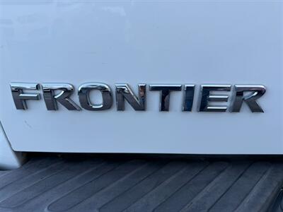 2015 Nissan Frontier S   - Photo 37 - Los Angeles, CA 91306