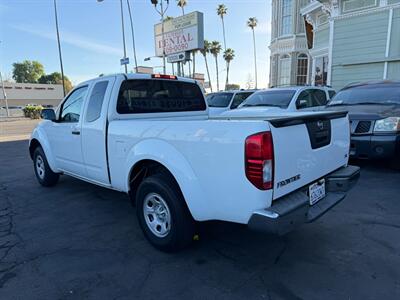 2015 Nissan Frontier S   - Photo 32 - Los Angeles, CA 91306
