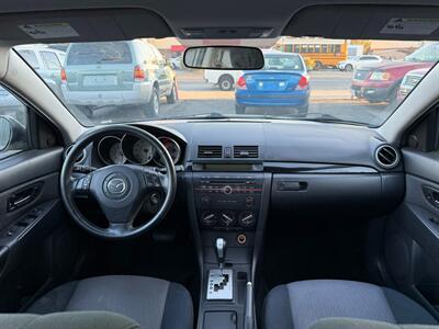 2009 Mazda Mazda3 i Sport   - Photo 43 - Los Angeles, CA 91306