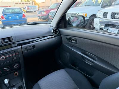 2009 Mazda Mazda3 i Sport   - Photo 20 - Los Angeles, CA 91306