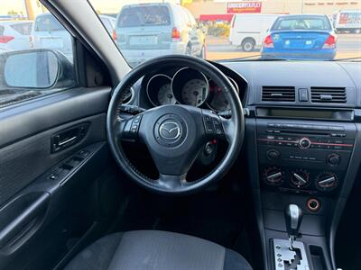 2009 Mazda Mazda3 i Sport   - Photo 22 - Los Angeles, CA 91306