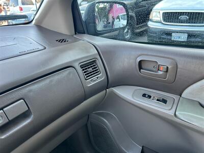 2000 Toyota Sienna CE   - Photo 48 - Los Angeles, CA 91306